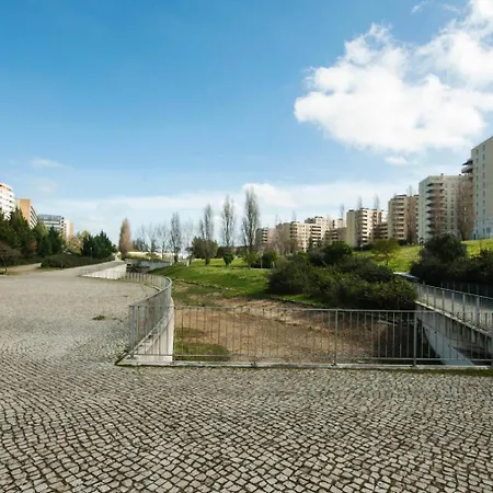 Cost Subway Privado Проживання в сім'ї *