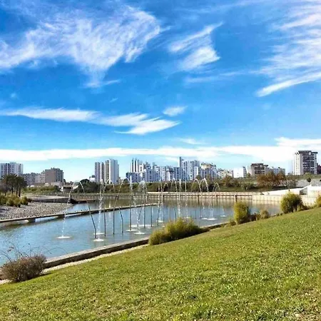 Cost Subway Privado Δωμάτια σε οικογενειακή κατοικία Lisboa