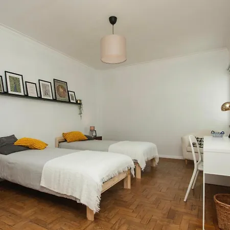 Cost Subway Privado Homestay Lisbon